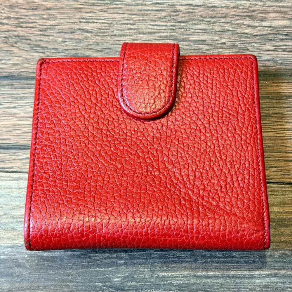 Gucci Interlocking G Bifold Wallet in red pebbled leather authentic genuine - Picture 2 of 16